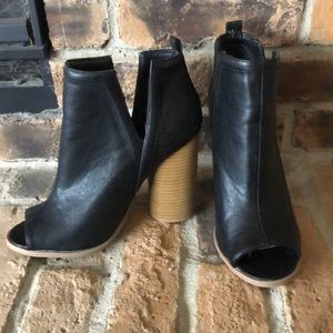 Qupid brand black boots size 8